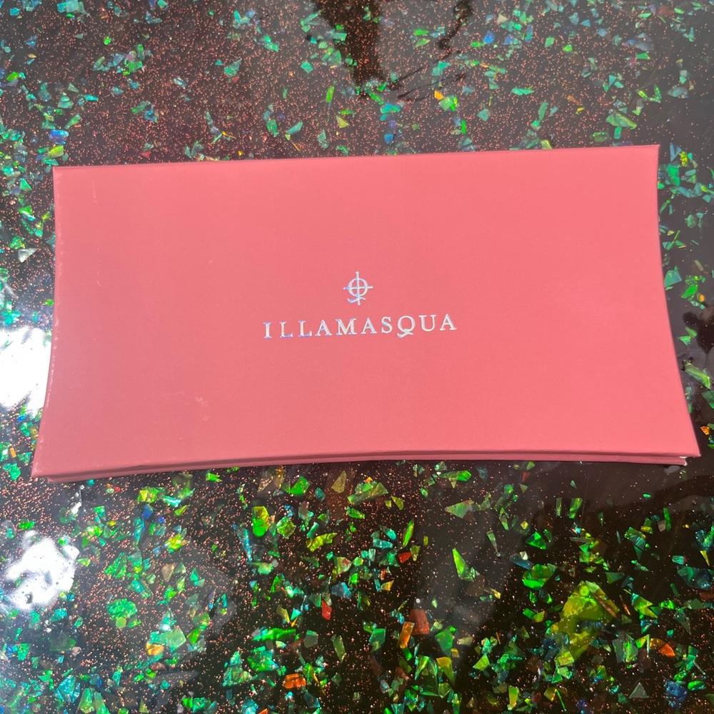 Illamasqua unveiled palette